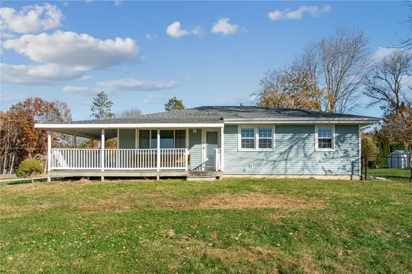 1386 Curtis Bridge Rd Ne, Swisher, IA 52338