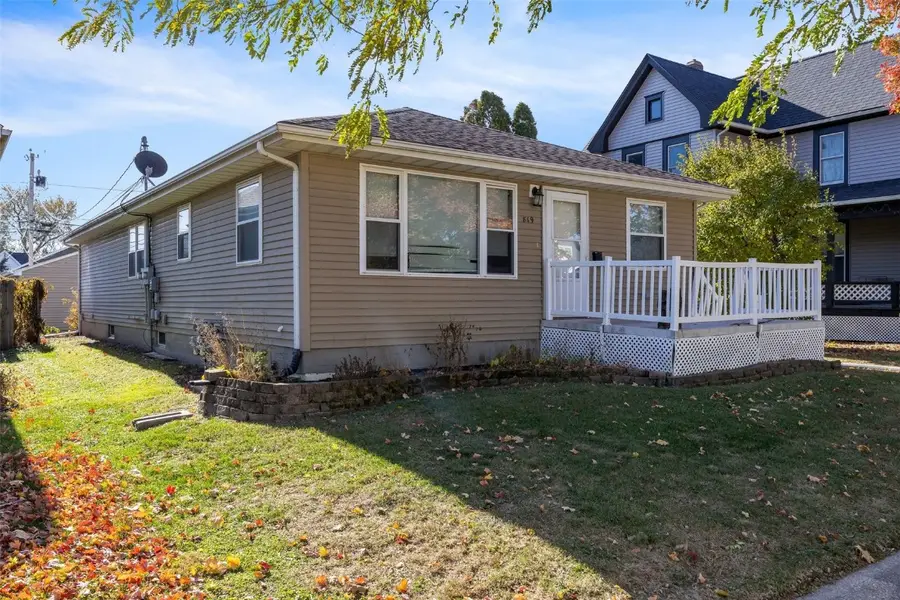 819 G Ave Nw, Cedar Rapids, IA 52405 - #2