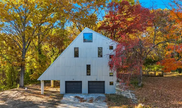 11 Valley View Cir Ne, Iowa City, IA 52240