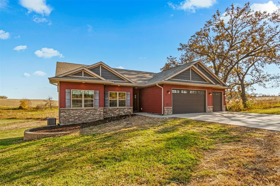 2357 Oak Lane Court Sw, Iowa City, IA 52240 - #2