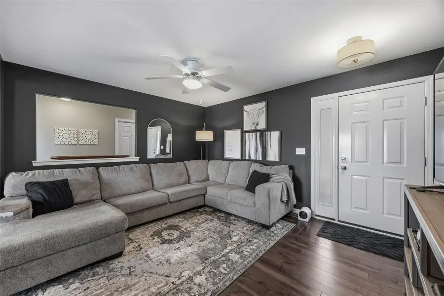 2908 Riviera St Sw #C, Cedar Rapids, IA 52404 - Image #3