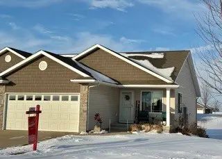 3456 35th Ave, Marion, IA 52302