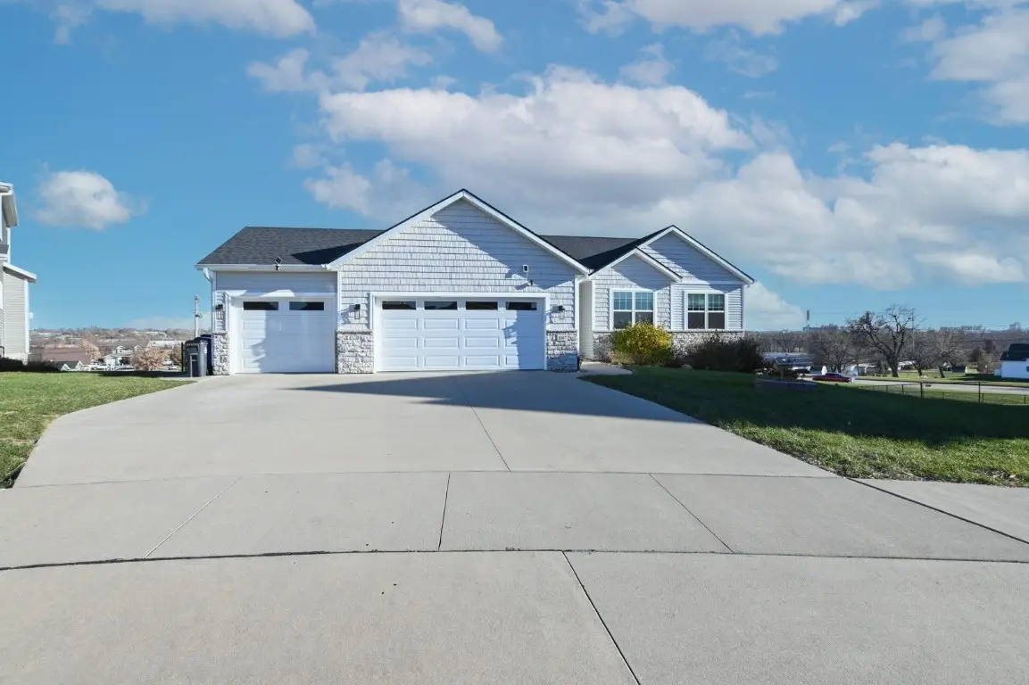 1807 Wycliffe Court Sw, Cedar Rapids, IA 52404 - Image #1