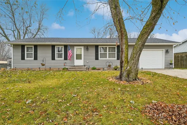 601 Maplewood Drive, Center Point, IA 52213