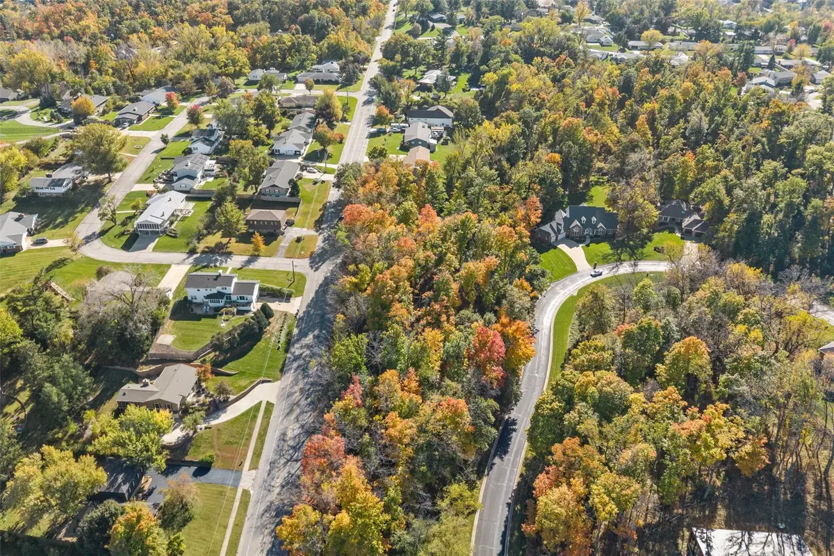 237 34th St Se, Cedar Rapids, IA 52403 - #1