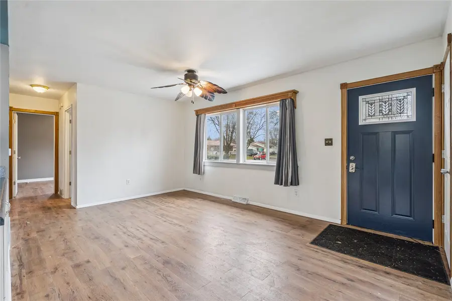 414 Main, Jesup, IA 50648 - #3