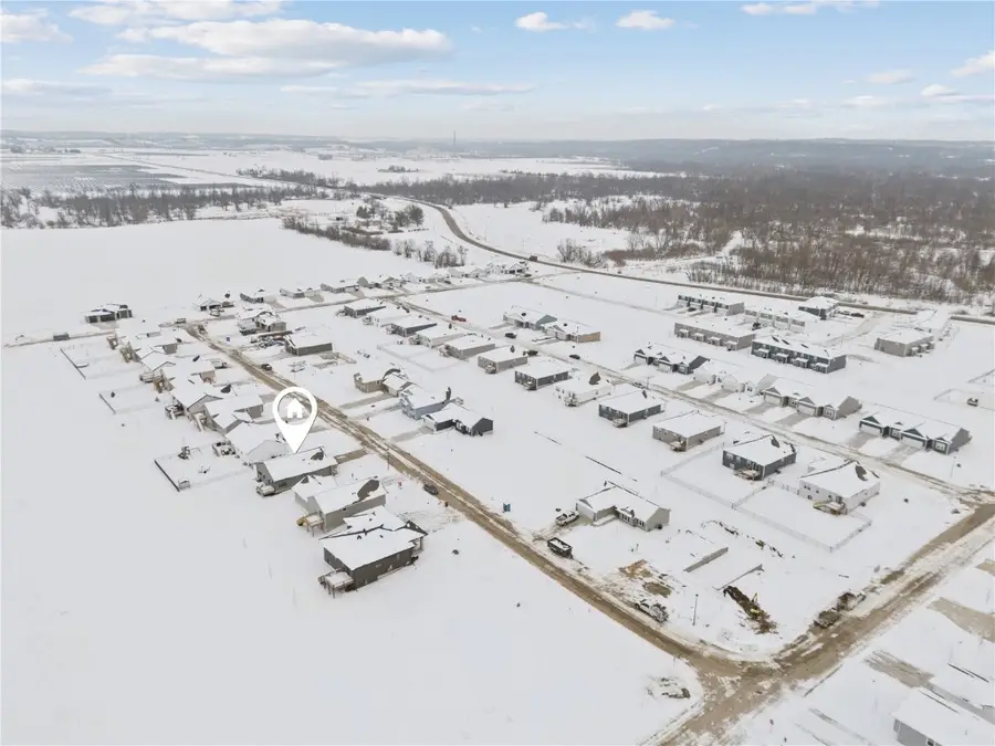 827 Indigo Drive, Palo, IA 52324 - Image #3