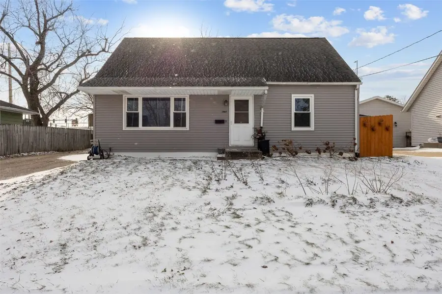 3407 H Ave Nw, Cedar Rapids, IA 52405 - Image #2