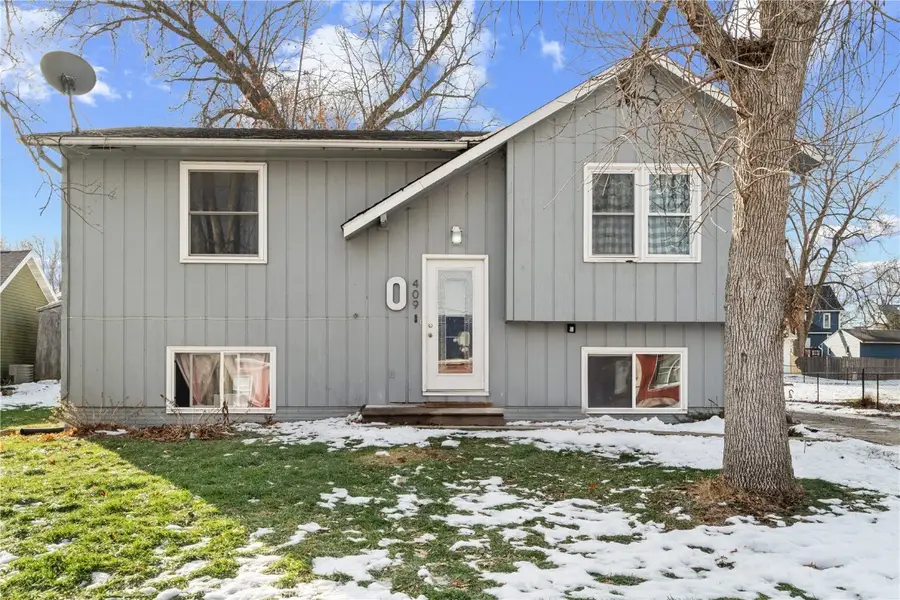409 Water St, Center Point, IA 52213 - Image #2