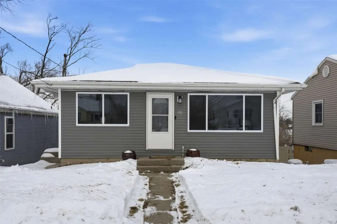 932 22nd Avenue Sw, Cedar Rapids, IA 52404 - Image #1