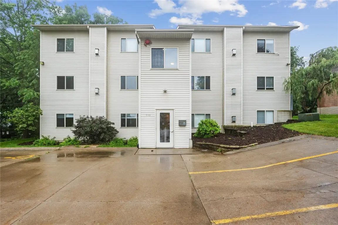 930 23rd Ave Place #6, Coralville, IA 52241 - #1