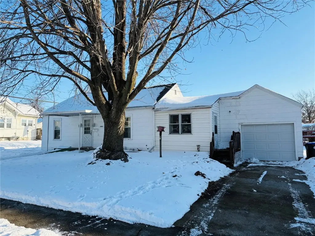 1305 11th Avenue, Belle Plaine, IA 52208 - Image #1