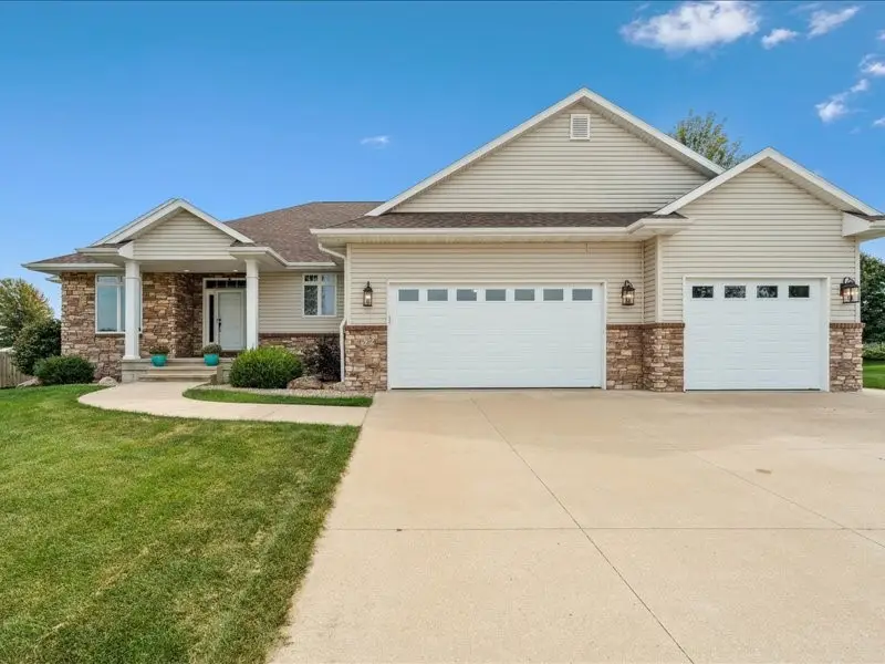 529 Jefferson Court, Center Point, IA 52213 - Image #1