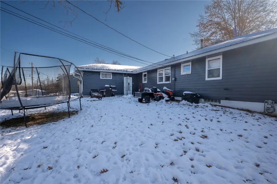 2908 Schultz Drive Nw, Cedar Rapids, IA 52405 - Image #2