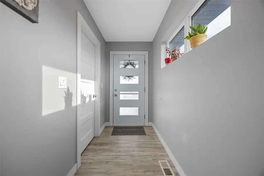 1429 Applewood Drive, Fairfax, IA 52228 - Image #3