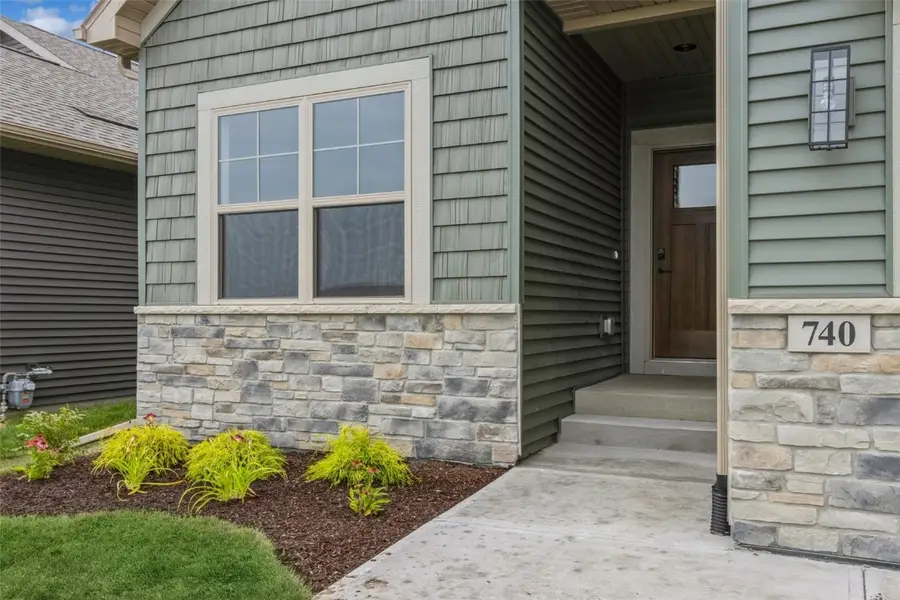 745 Chamberlin Lane, North Liberty, IA 52317 - Image #3