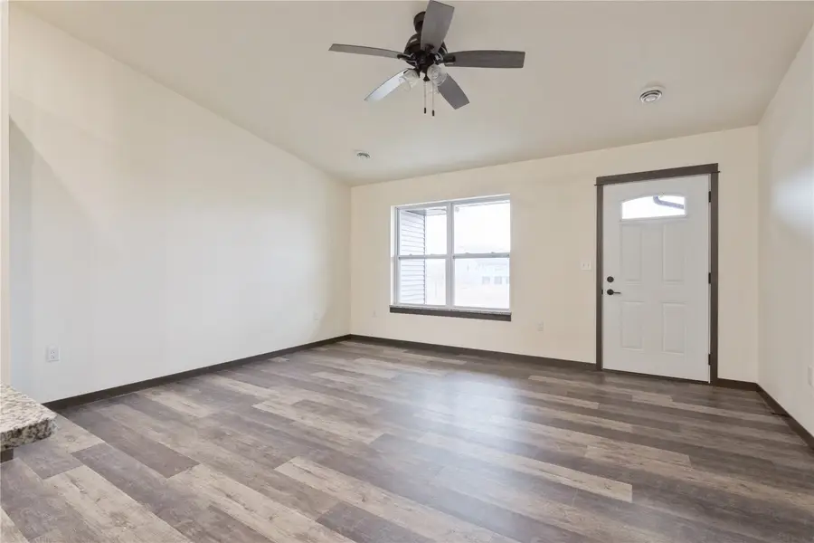 140 Towne Centre Dr, Urbana, IA 52345 - #2