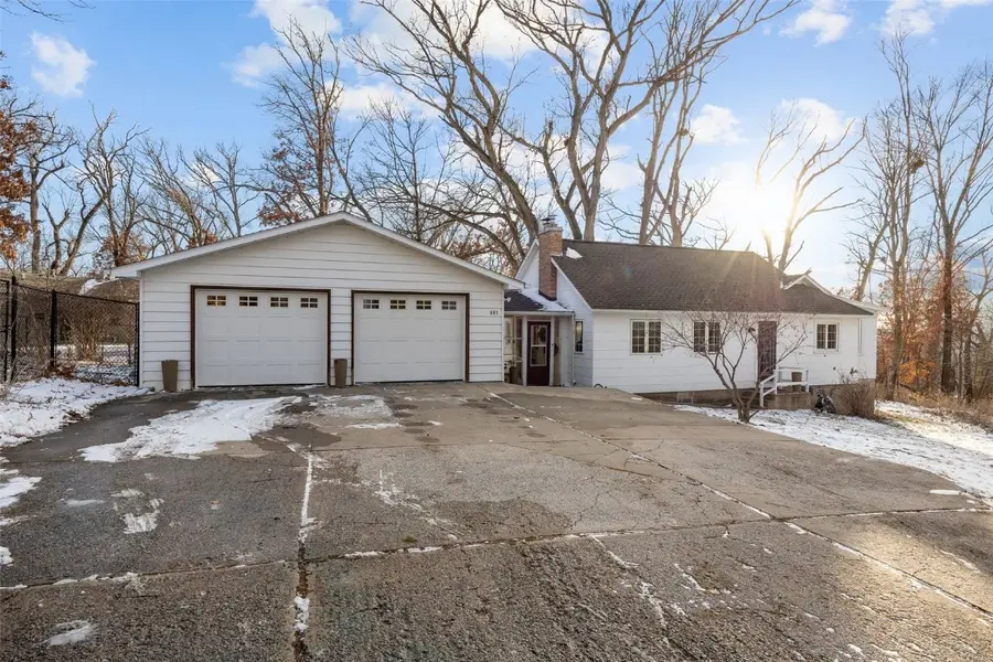 601 Carroll Dr Se, Cedar Rapids, IA 52403 - Image #2