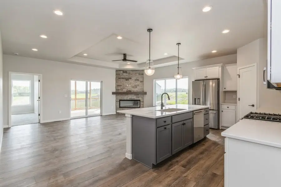 1036 Highland Trl, Solon, IA 52333 - Image #3