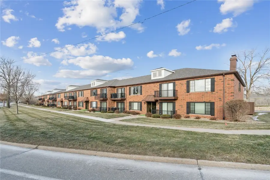 428 29th St Dr Se #16, Cedar Rapids, IA 53403 - Image #2