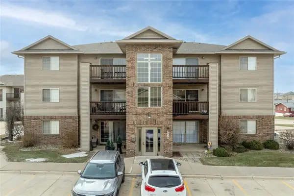 3130 Wilson Sw #2, Cedar Rapids, IA 52404