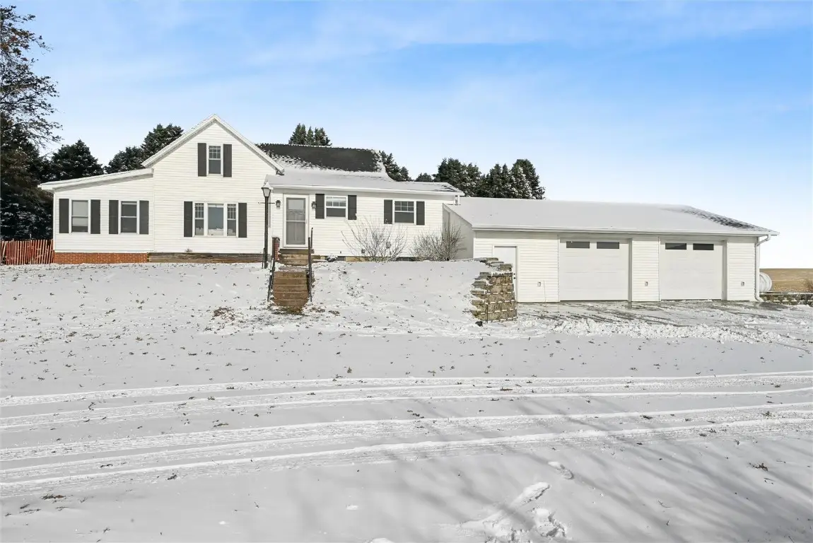 6360 Hwy 21, Dysart, IA 52224 - Image #1