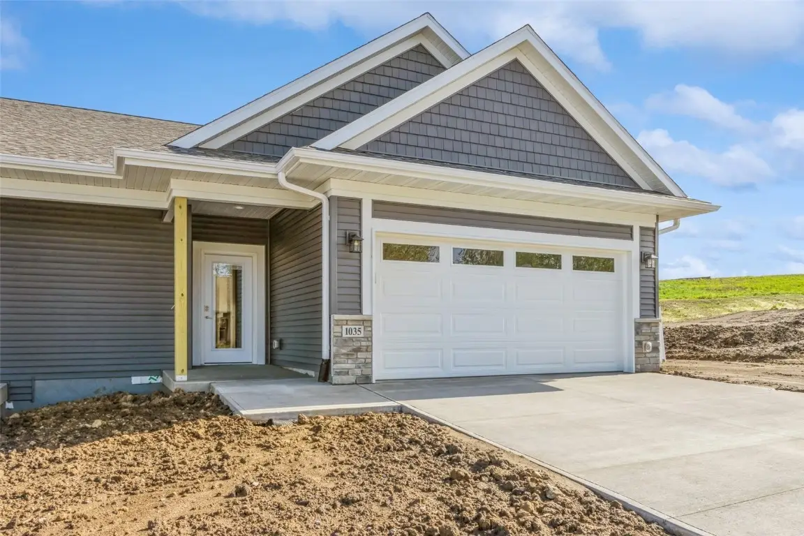 1003 Highland Trail, Solon, IA 52333 - Image #1