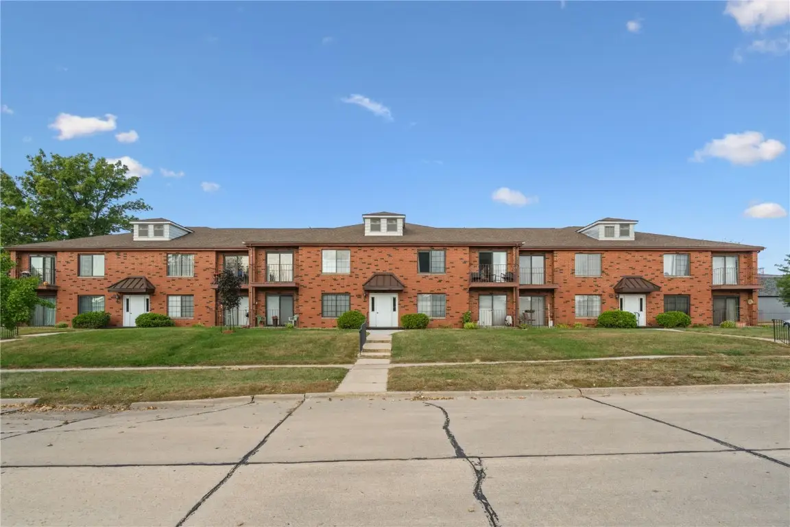 4571 Maureen Drive Se #43, Cedar Rapids, IA 52403 - Image #1