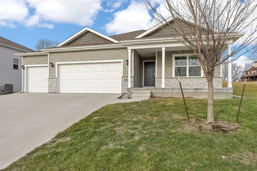 701 Prairie View Drive, West Branch, IA 52358 - Image #2