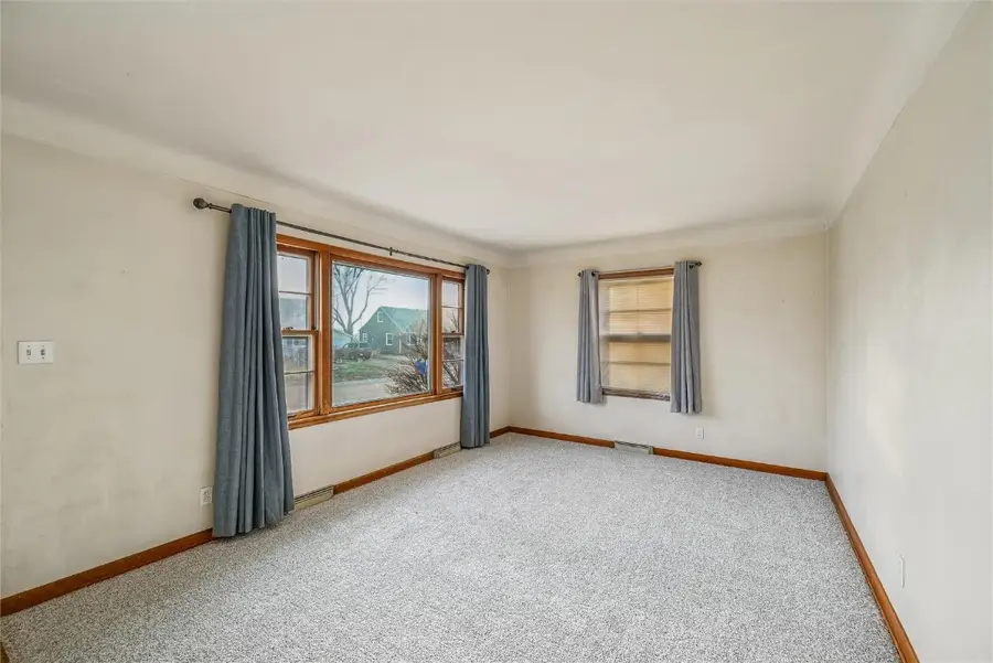 2324 Deborah Drive Sw, Cedar Rapids, IA 52404 - Image #3