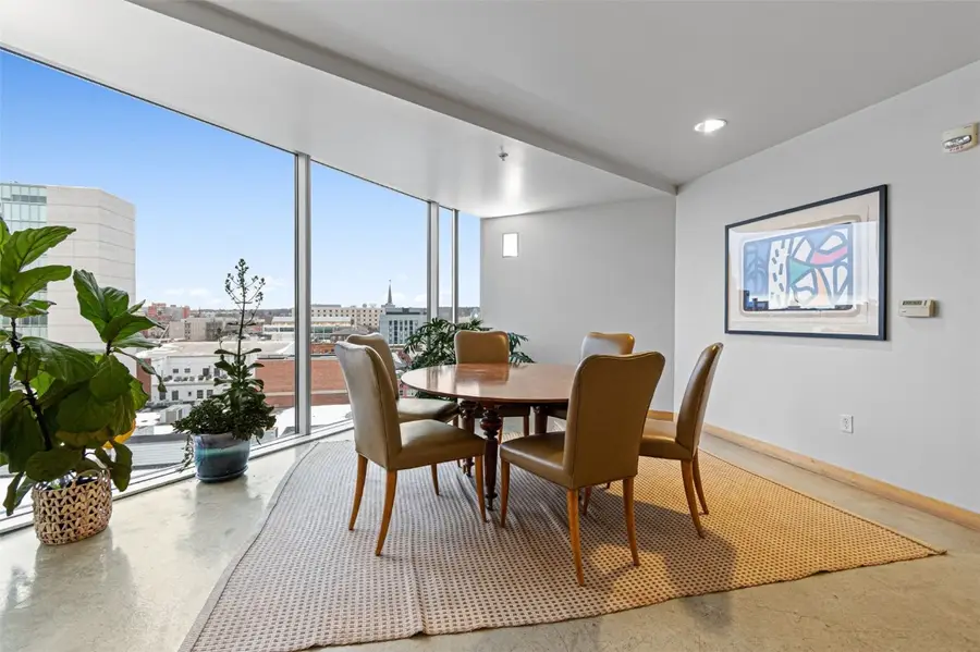 221 E College Street #803, Iowa City, IA 52240 - Image #2