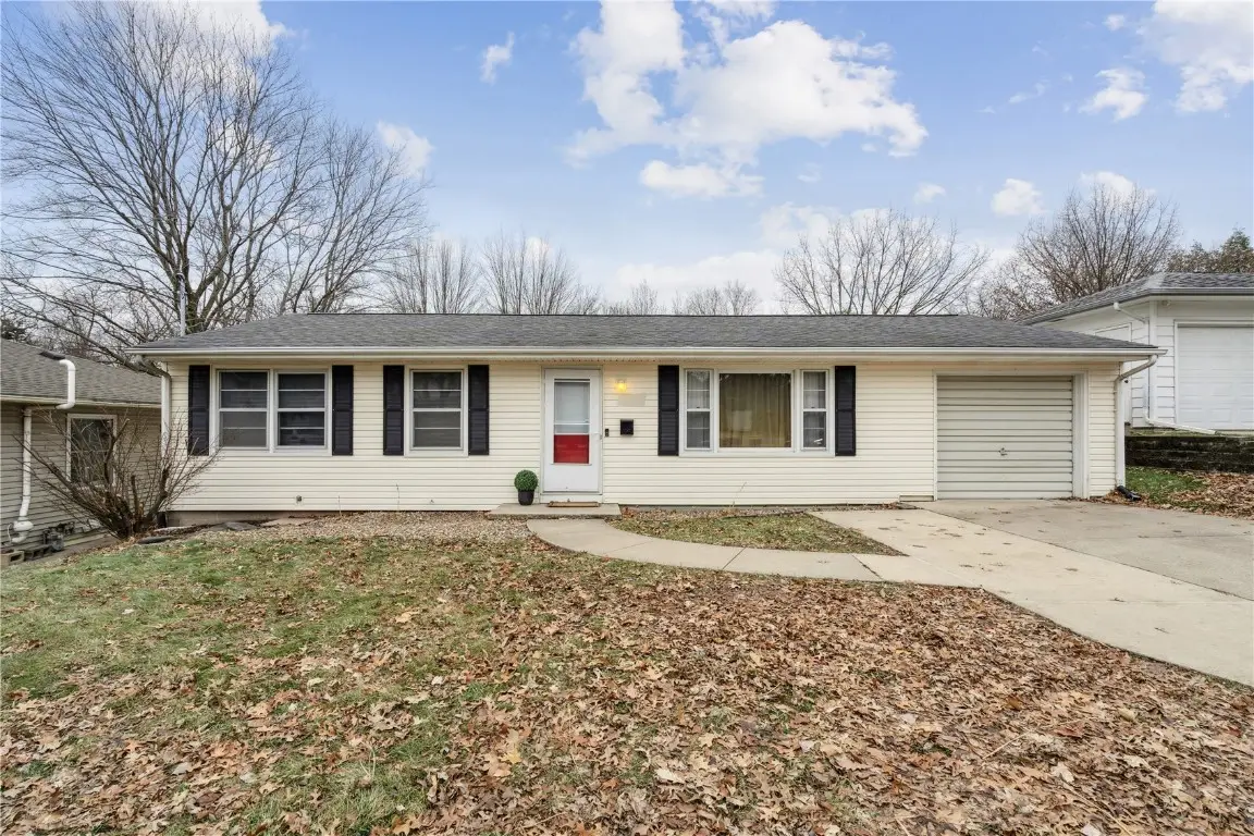 1237 Melrose Avenue, Iowa City, IA 52246 - #1