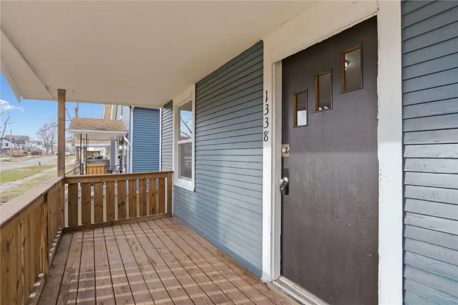 1338 Hinkley Avenue Nw, Cedar Rapids, IA 52405 - Image #3