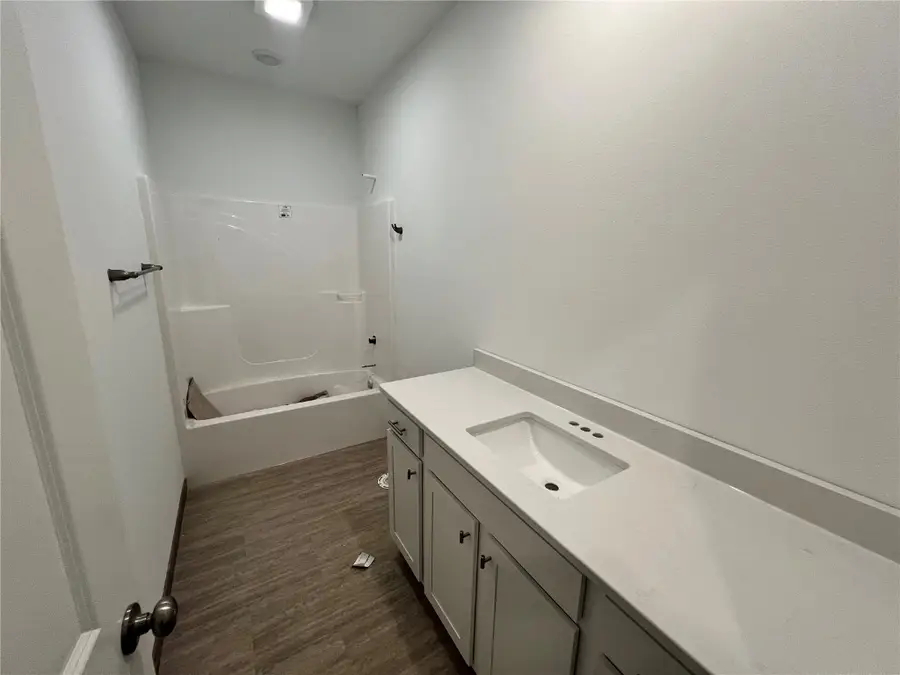 7007 Colpepper Drive Sw, Cedar Rapids, IA 52404 - Image #3