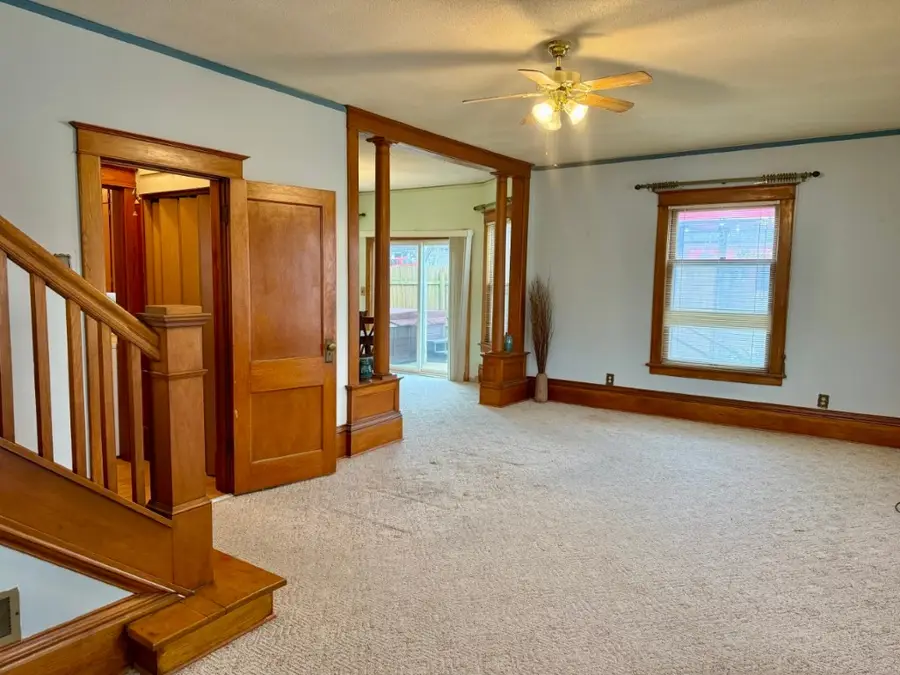 100 E Welsh Street, Williamsburg, IA 52361 - #3