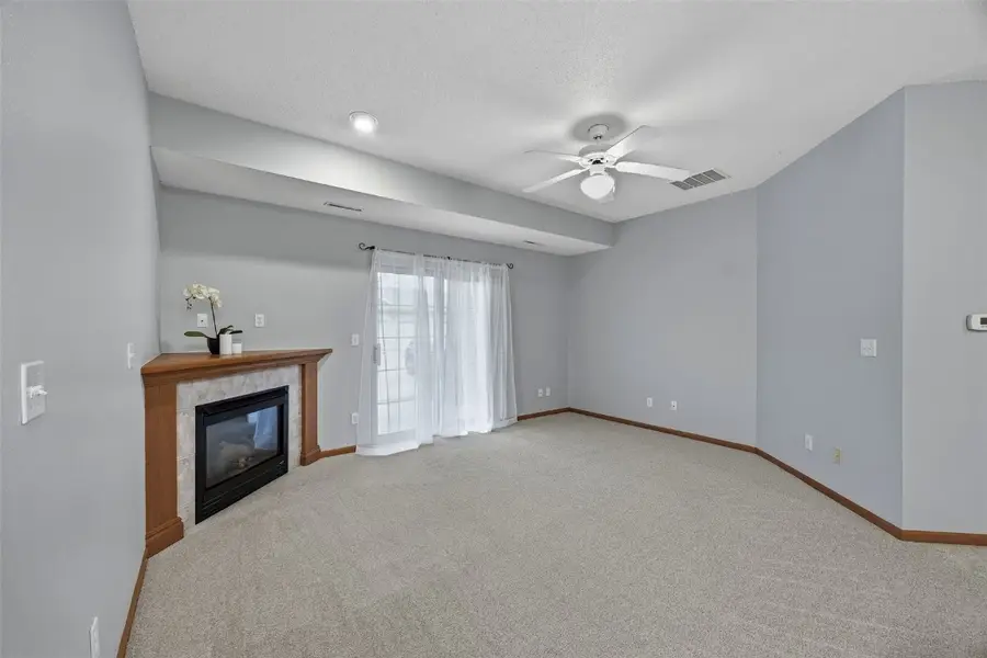 250 Cimarron Drive #108, Hiawatha, IA 52233 - Image #3