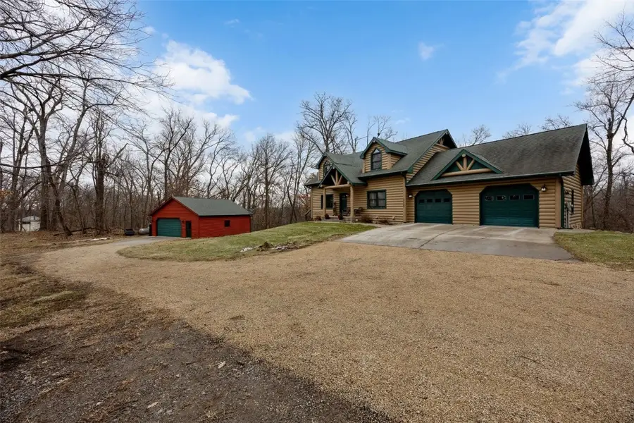 2228 Hendershot Road Ne, North Liberty, IA 52317 - #2