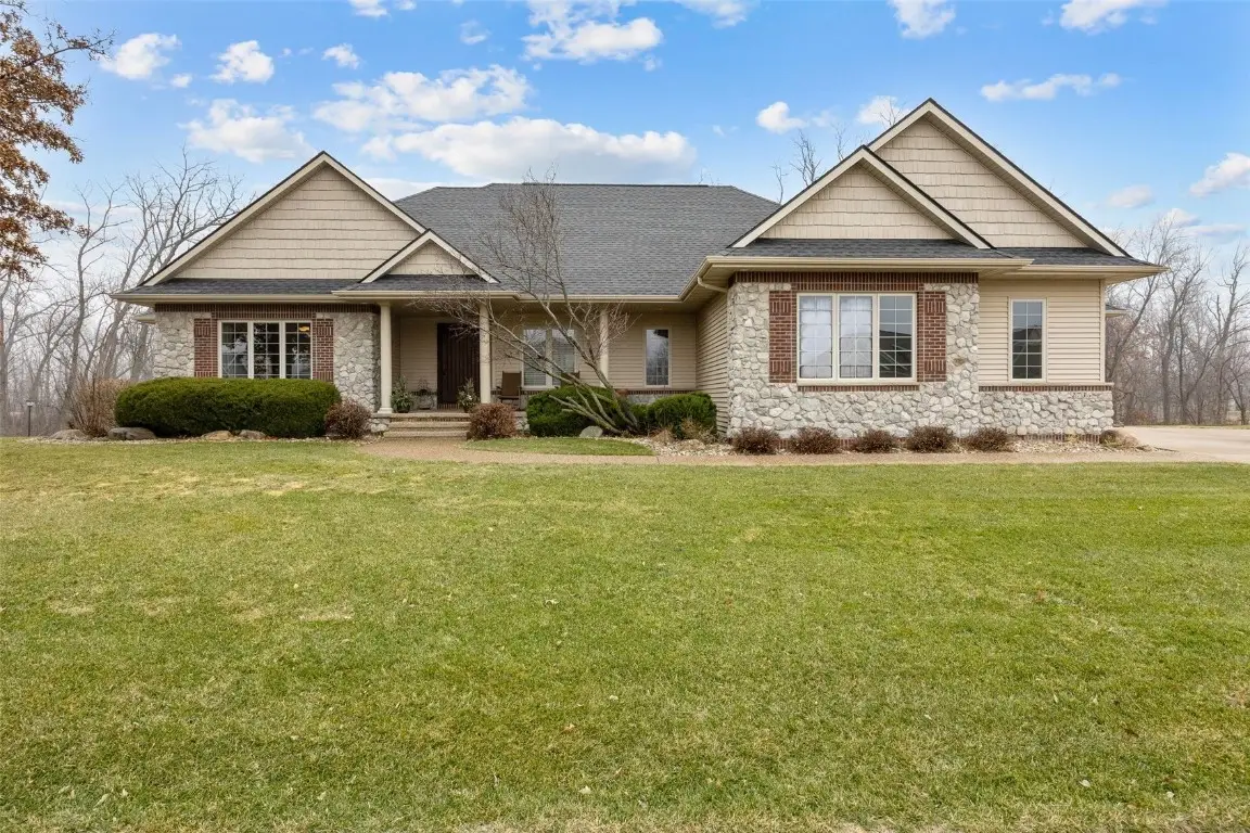 2736 Cornerstone Court Se, Cedar Rapids, IA 52403 - Image #1