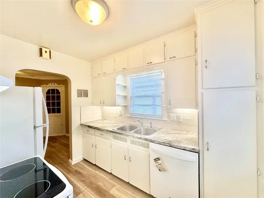 3018 E Avenue Ne, Cedar Rapids, IA 52402 - Image #3