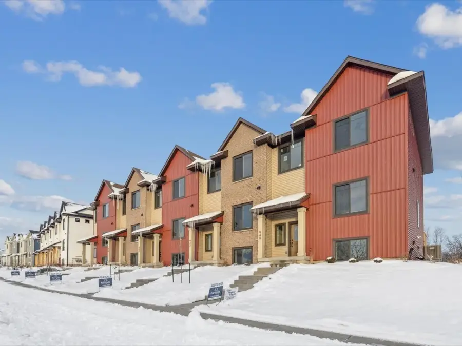 948 Dubs Drive, Iowa City, IA 52246 - Image #3