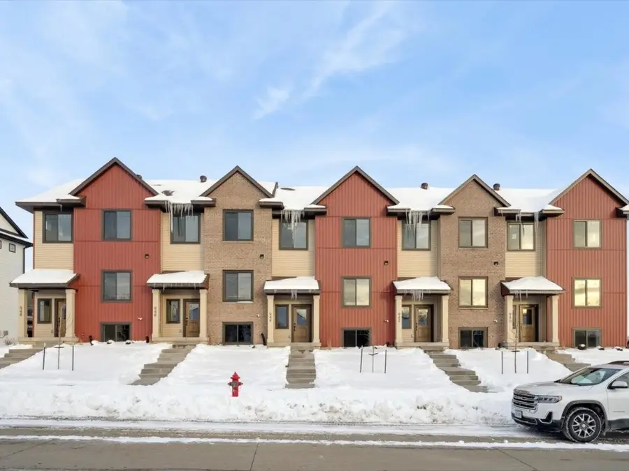 942 Dubs Drive, Iowa City, IA 52246 - Image #2