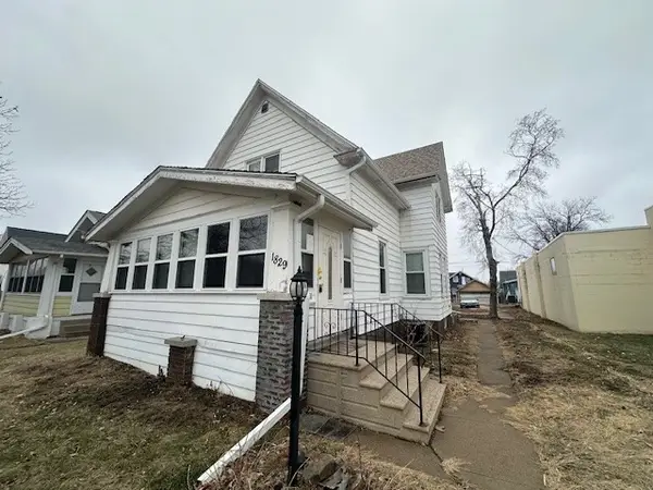 1829 J Street Sw, Cedar Rapids, IA 52404