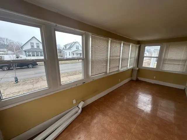 1829 J Street Sw, Cedar Rapids, IA 52404 - Image #3