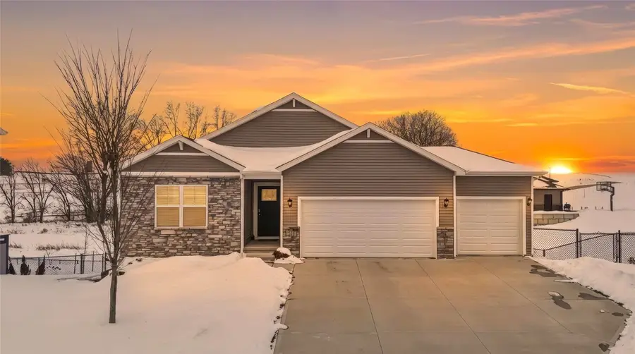 212 Dawson Drive, West Branch, IA 52358 - Image #2