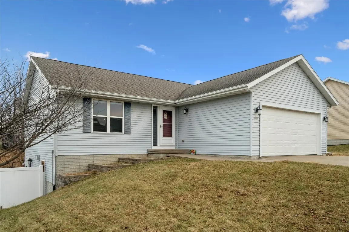 6509 Ohio Street Sw, Cedar Rapids, IA 52404 - Image #1