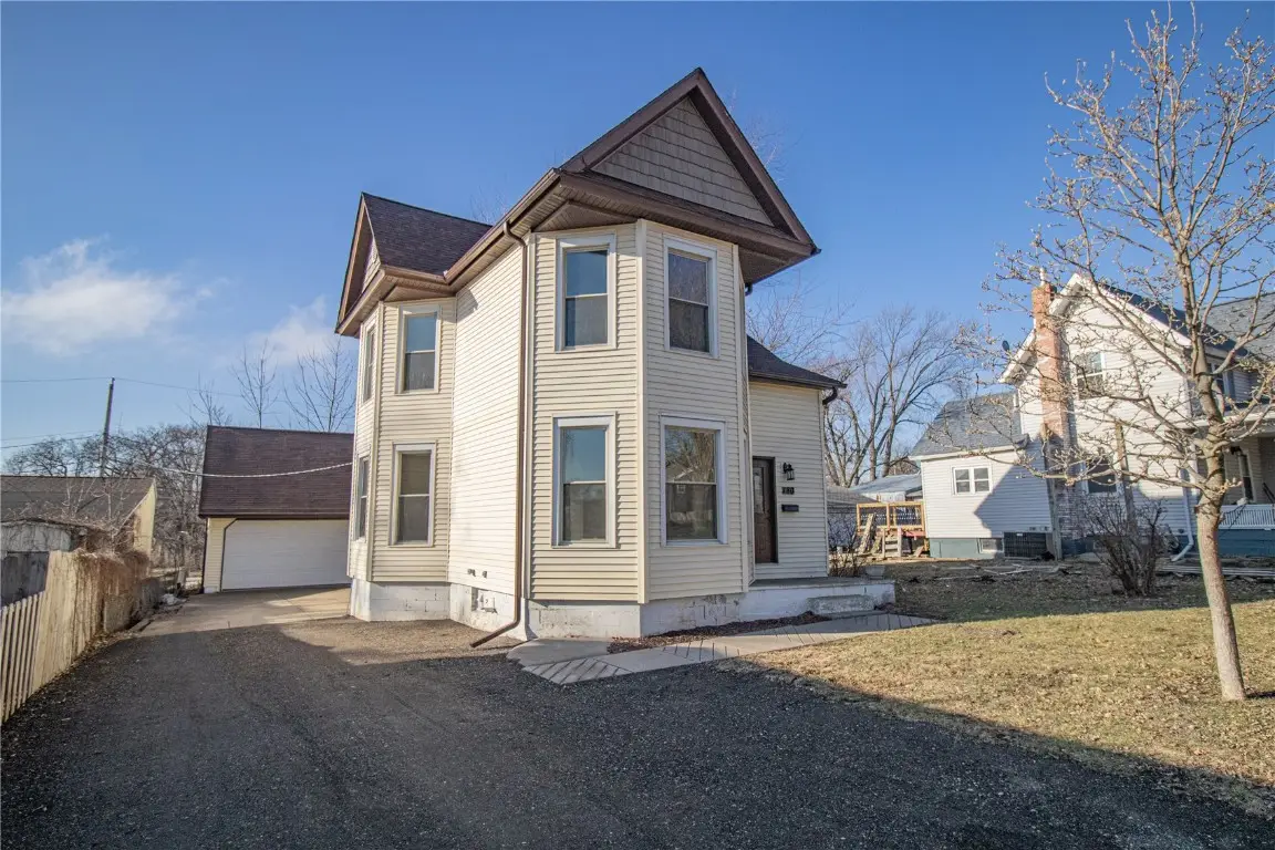 180 21st Street, Marion, IA 52302 - Image #1