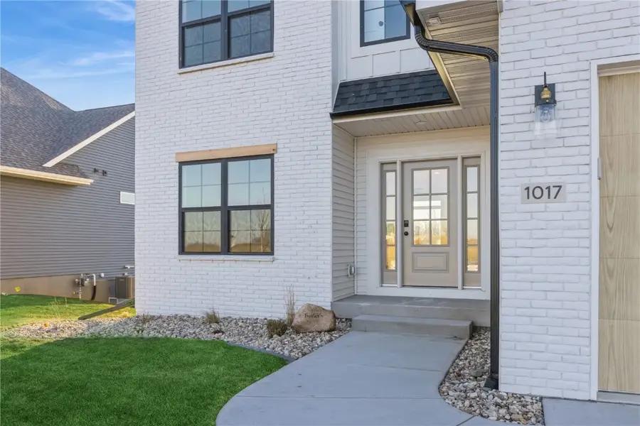 1204 Timber Trail, Solon, IA 52333 - Image #3