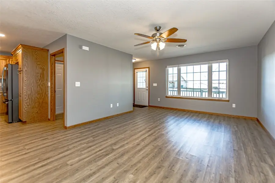 175 Hummingbird Court, Independence, IA 50644 - Image #3