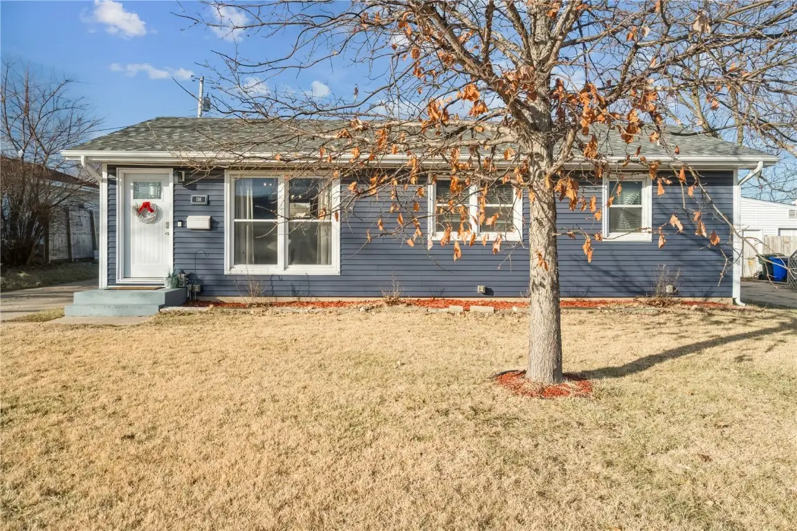 116 Edgewood Road Nw, Cedar Rapids, IA 52405 - Image #1