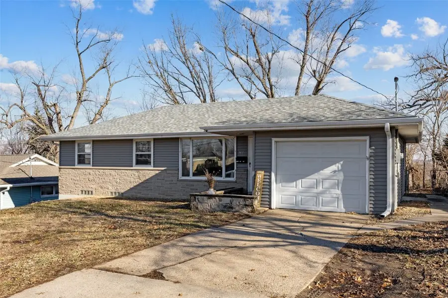 143 26th Street Nw, Cedar Rapids, IA 52405 - Image #2